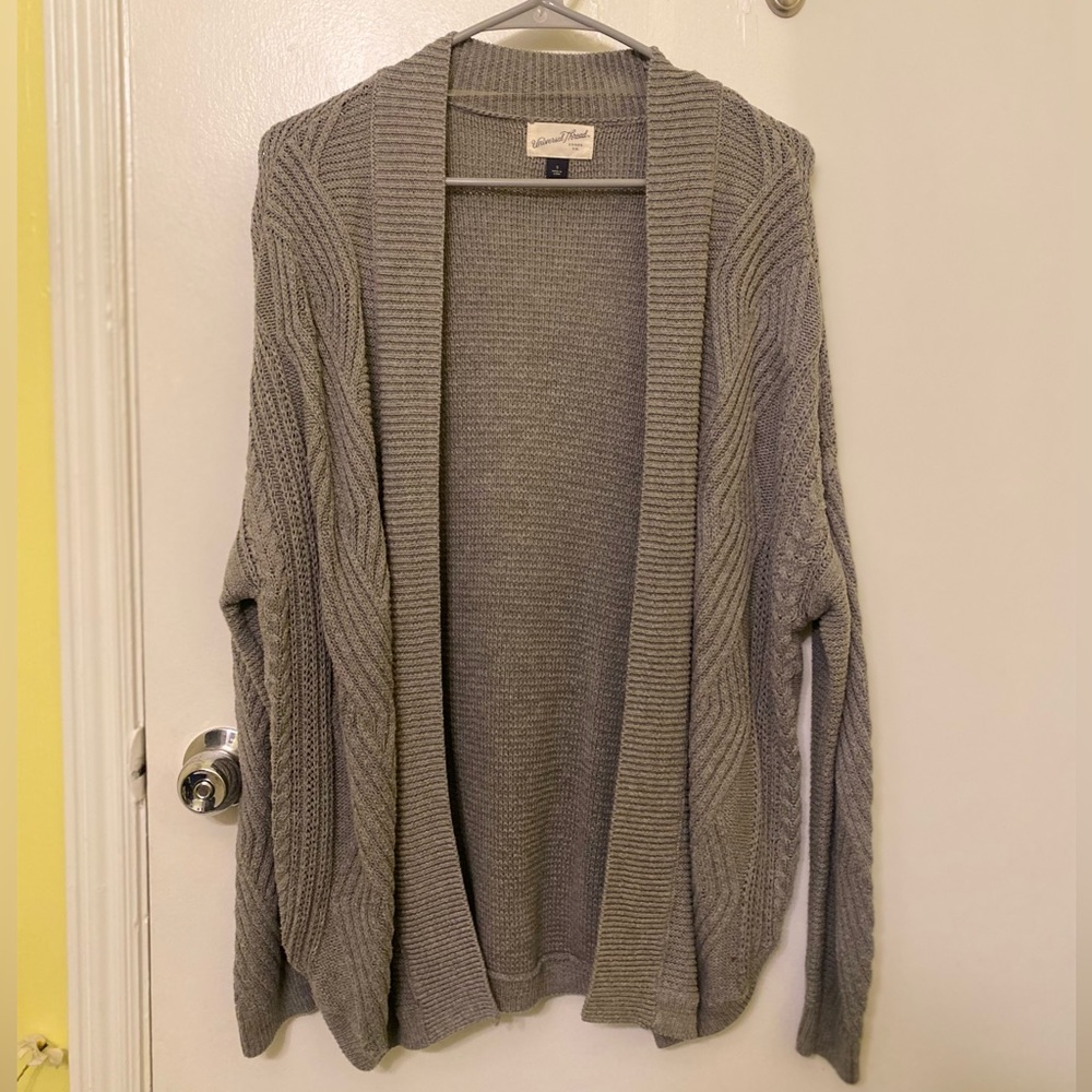 Universal thread cardigan